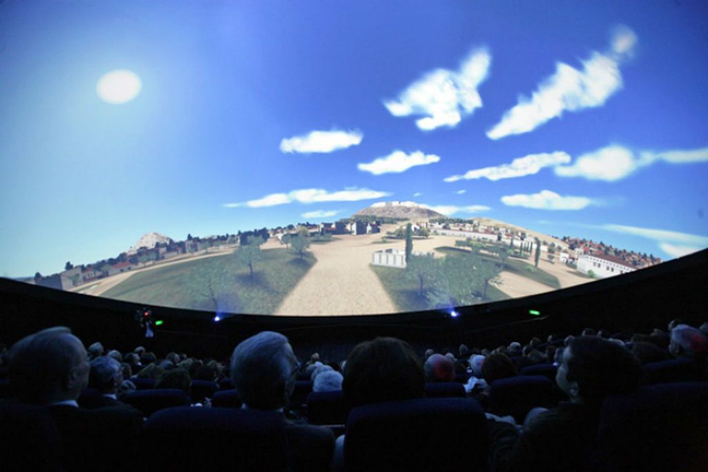 «Ελληνικός Κόσμος»: Εορταστικό πρόγραμμα Πάσχα 2018