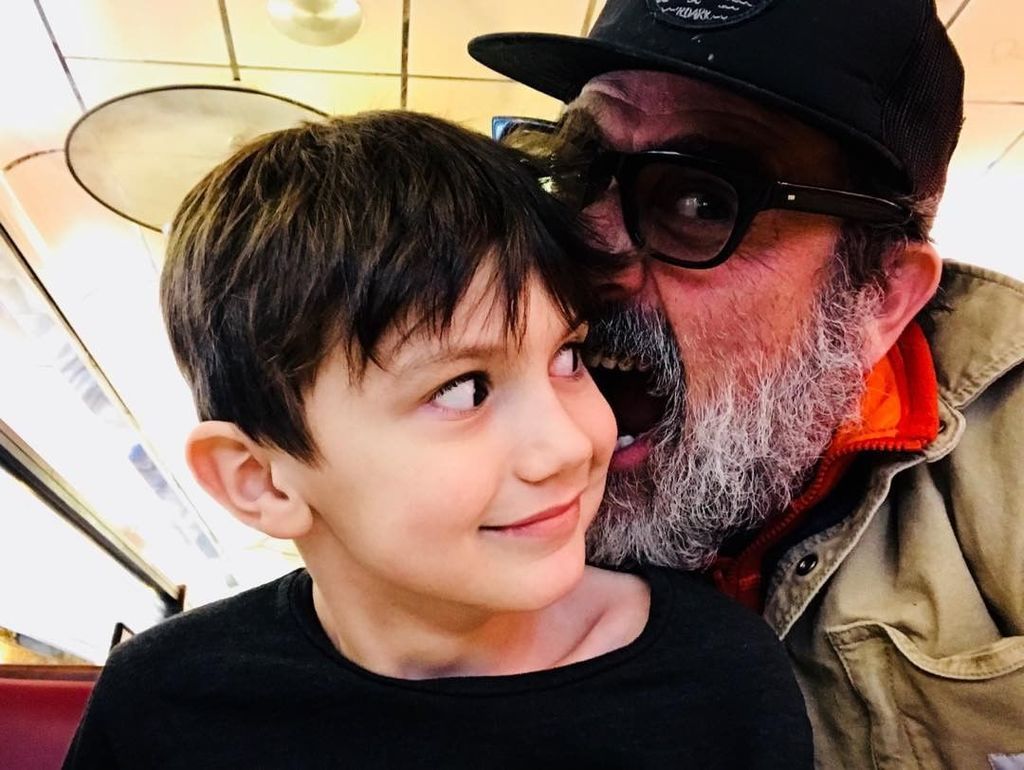 Η τρυφερή φωτογραφία του ηθοποιού με τη νεογέννητη κόρη του τρέλανε το διαδίκτυο (pics)