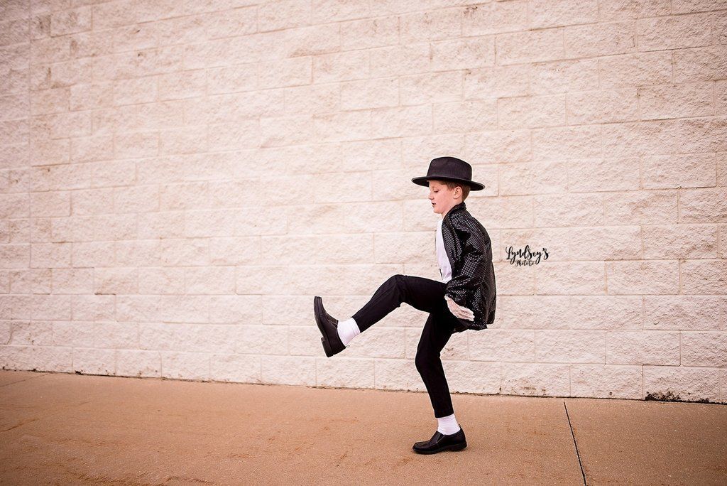 Ένα αξιολάτρευτο αγόρι φωτογραφίζεται ως Michael Jackson - Το αποτέλεσμα; Εκπληκτικό! (pics)