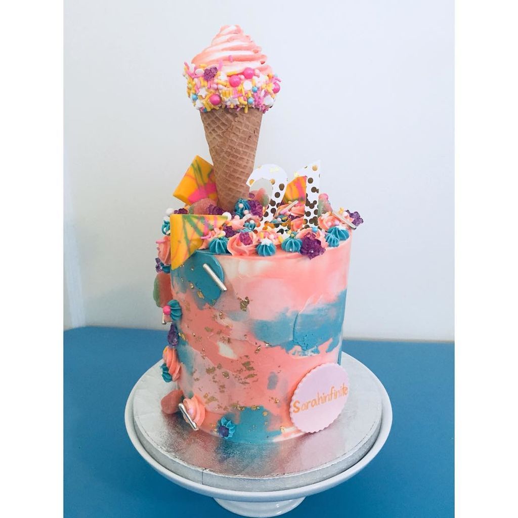 Υπέροχες τούρτες διακοσμημένες με ζαχαρωτά - Σκέτη απόλαυση (pics)