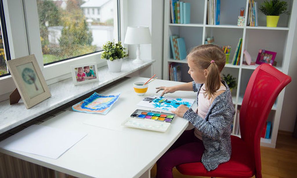 «Μόνος στο σπίτι»: Κάνει τα παιδιά να μένουν μόνα στο σπίτι;