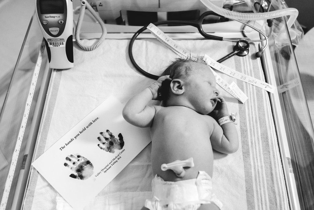 Ο λόγος που δακρύζει αυτή η μαμά κατά τη διάρκεια του τοκετού μας κάνει να ανατριχιάζουμε (pics)