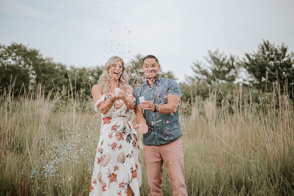 Η απίθανη έκπληξη που ετοίμασε στο σύζυγό της για να του ανακοινώσει ότι είναι έγκυος (pics)