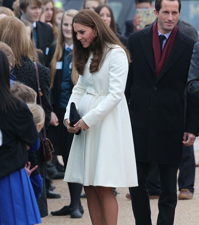 Kate Middleton: Βάζουμε στο μικροσκόπιο τις τρεις εγκυμοσύνες της και κάνουμε τη σύγκριση (pics)