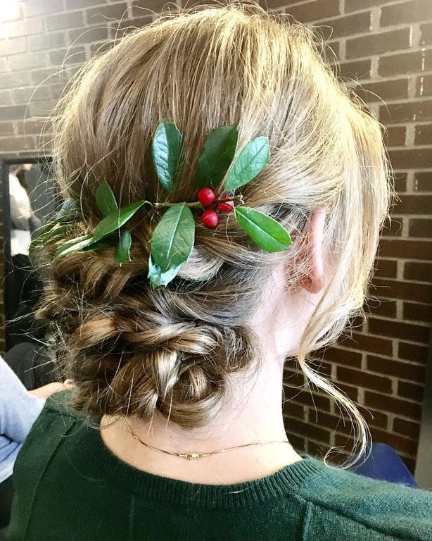 Ρομαντικά χτενίσματα για τις μαμάδες στη βάπτιση του παιδιού τους (pics)