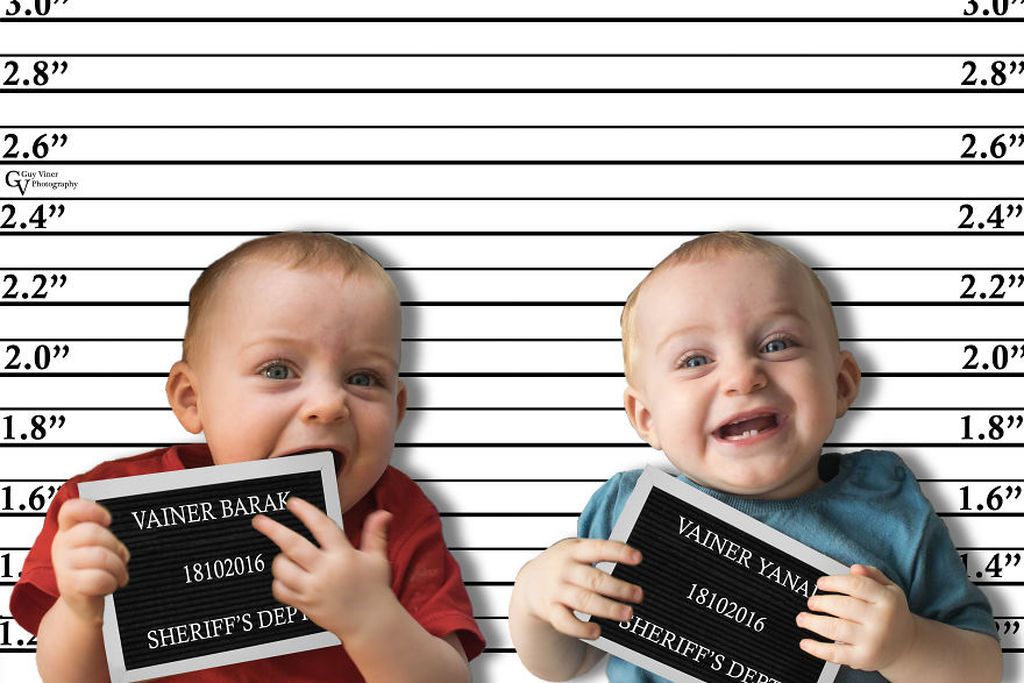 Φωτογραφίζει τους δίδυμους γιους του στις πιο απίστευτες πόζες που έχετε δει (pics)