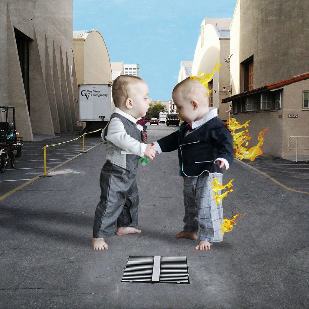 Φωτογραφίζει τους δίδυμους γιους του στις πιο απίστευτες πόζες που έχετε δει (pics)