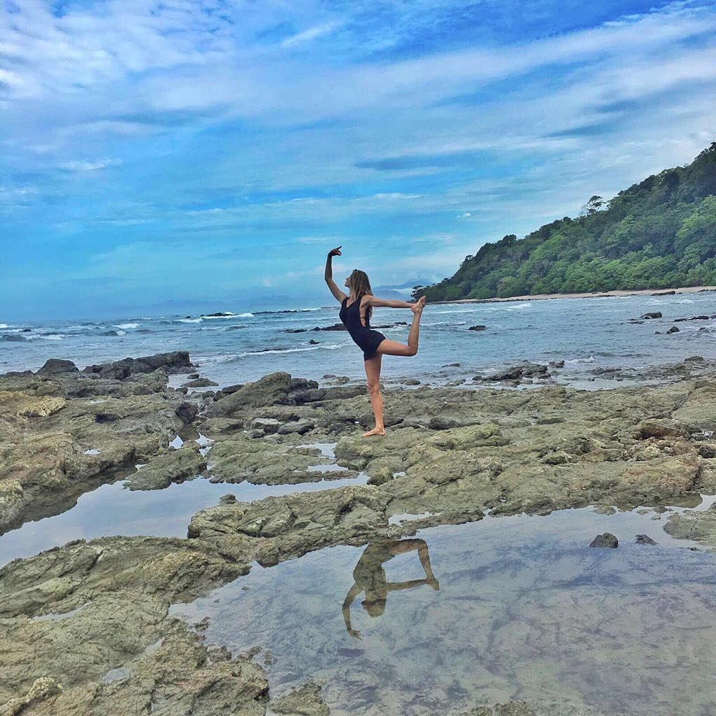 Οι διάσημες έβαλαν το μπικίνι τους και φέρνουν το καλοκαίρι, νωρίτερα