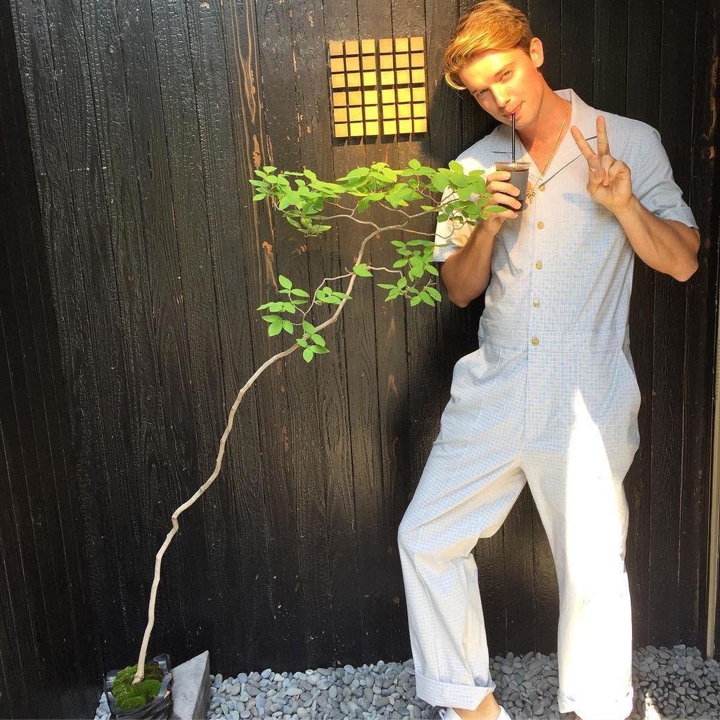 Ο γιος του Arnold Schwarzenegger είναι κούκλος και «καίει» καρδιές 