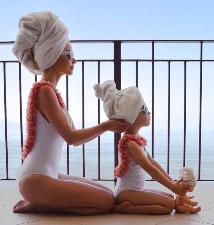 Μαμά φωτογραφίζει την οικογένειά της στις πιο απίστευτες πόζες που έχετε δει (pics)