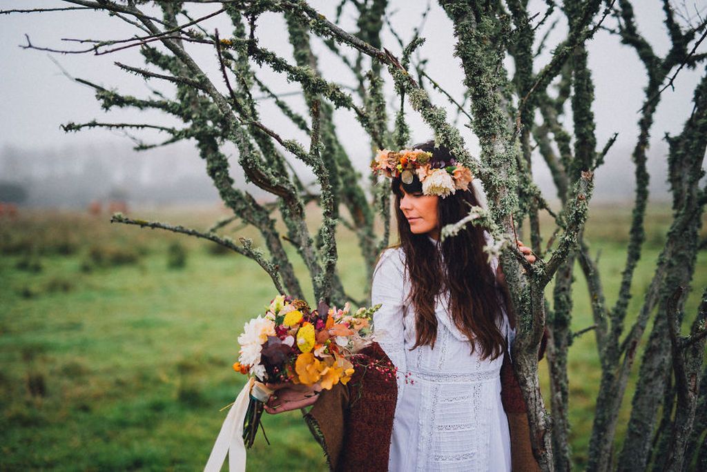 Φωτογραφήθηκε με το νυφικό που φόρεσε η μητέρα της πριν από 40 χρόνια και ιδού το αποτέλεσμα (pics)