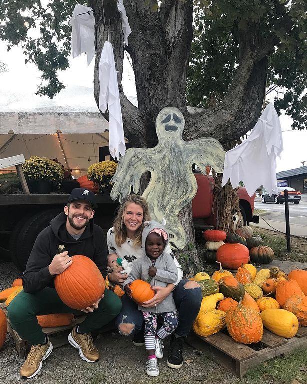 Το φωτογραφικό άλμπουμ την οικογένειας του γνωστού τραγουδιστή μας έκανε να λιώσουμε