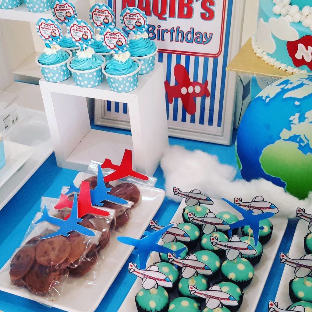 Βάφτιση με θέμα τα αεροπλάνα