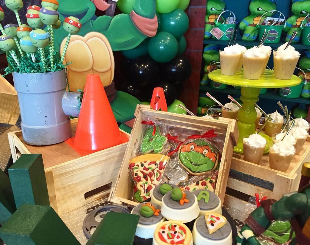 Παιδικό πάρτι με θέμα τα χελονονιντζάκια - Ιδέες διακόσμησης και τούρτας