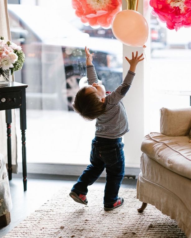 Ο γιος γνωστής τραγουδίστριας είναι ένας γλύκας - Είκοσι φωτογραφίες που το αποδεικνύουν (pics)