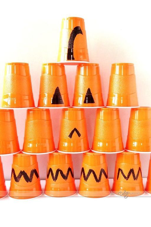 Σκοποβολή με πλαστικά ποτήρια