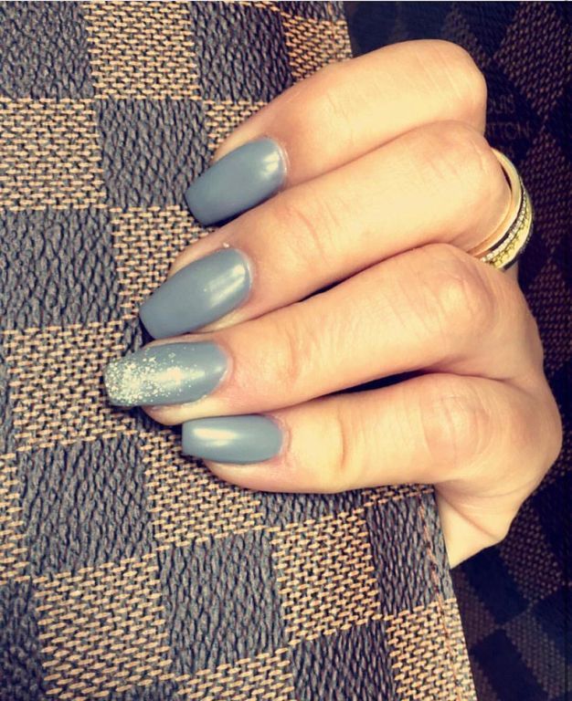 Γκρι νύχια και το καλοκαίρι: Υπέροχες ιδέες για να ξεχωρίσετε