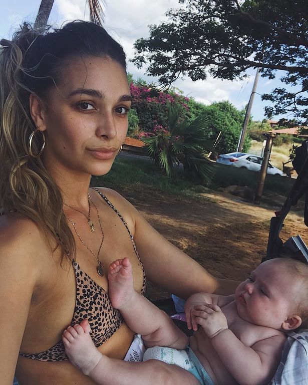 Πέντε μήνες μετά τη γέννηση της κόρης τους, απολαμβάνουν τις διακοπές τους - Δείτε φωτογραφίες