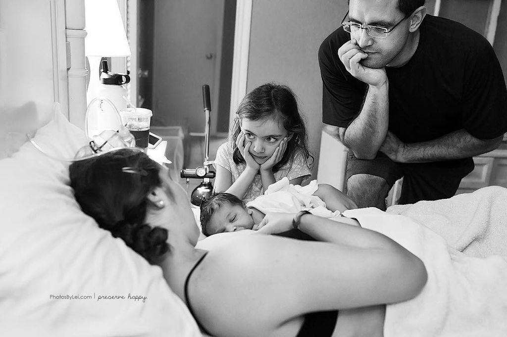 Παιδιά γνωρίζουν για πρώτη φορά τα νεογέννητα αδερφάκια τους (pics)