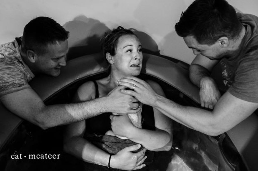 Εκπληκτικές φωτογραφίες που αποτυπώνουν τη δύναμη και την ομορφιά της γέννησης