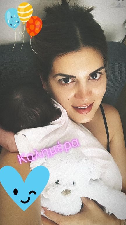 Σταματίνα Τσιμτσιλή: Για πρώτη φορά μετά από καιρό φωτογραφίζεται με τον γιο της (pics)