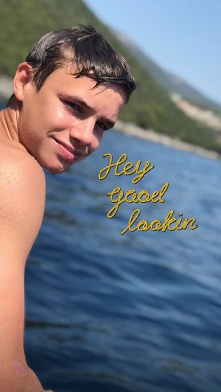 Οι καλοκαιρινές διακοπές της οικογένειας Beckham άρχισαν - Δείτε τις πρώτες φωτογραφίες