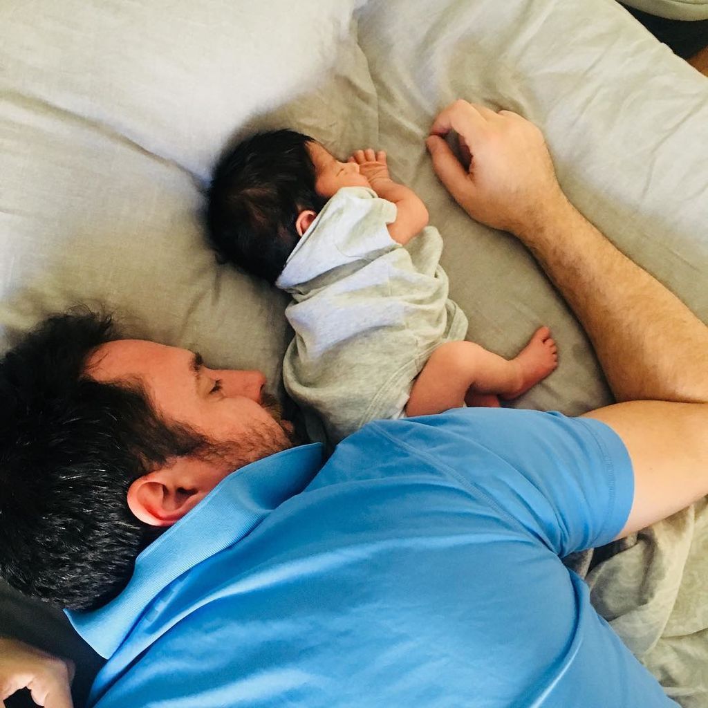 Μόνικα Χριστοδούλου: Η πρώτη φωτογραφία της νεογέννητης κόρης της (pics)