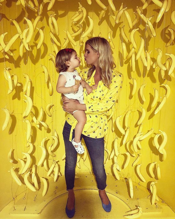 Τι έταξε η Nicky Hilton στην κόρη της για να ποζάρουν μαζί για μια φωτογραφία (pics)