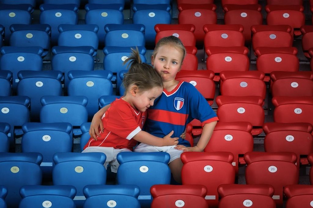 Μπαμπάς φωτογραφίζει τις τρεις κόρες του και το αποτέλεσμα είναι μοναδικό (pics) 