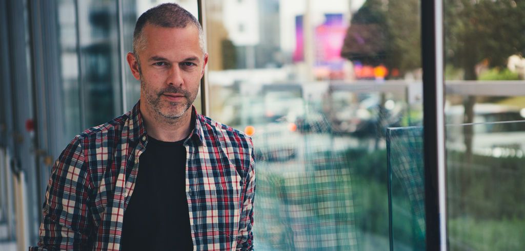 Χρήστος Λούλης: «Πλούτισα» από την τέχνη μου.. τη γυναίκα μου και τα παιδιά μου»