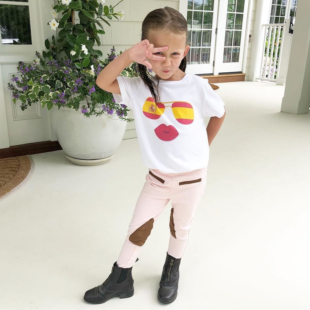 «Η αναμονή και η άφιξη!» - Διάσημη μαμά φωτογραφίζεται πριν και μετά την εγκυμοσύνη της (pics)