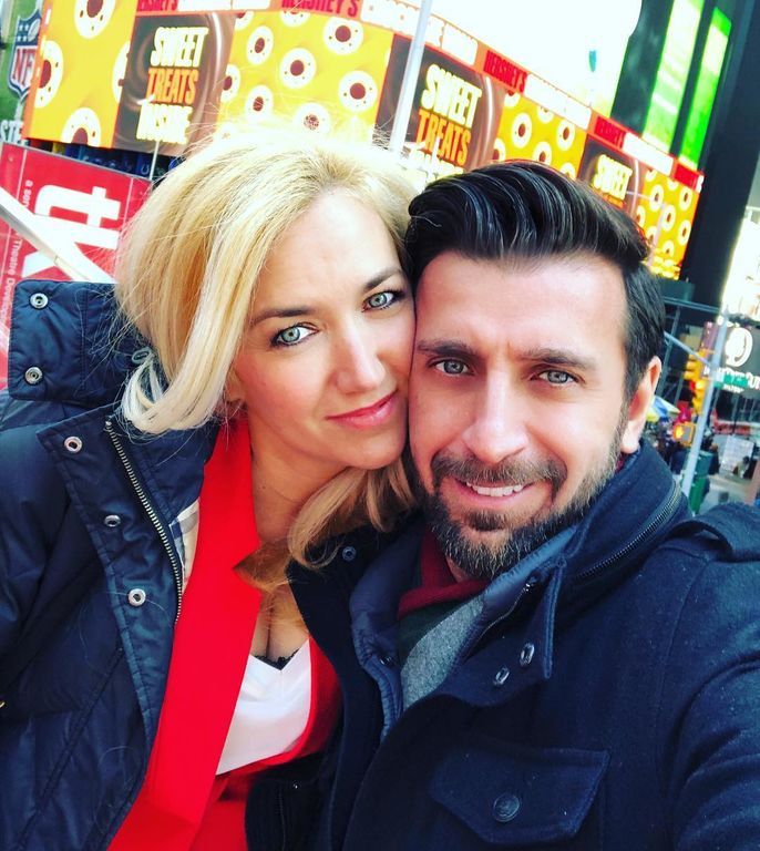 Θάνος Πετρέλης:  Η ομοιότητα με τις κόρες του είναι εκπληκτική (pics)