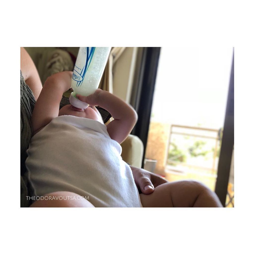 Θεοδώρα Βουτσά: Φωτογράφισε τον μπαμπά της με την εγγονή του