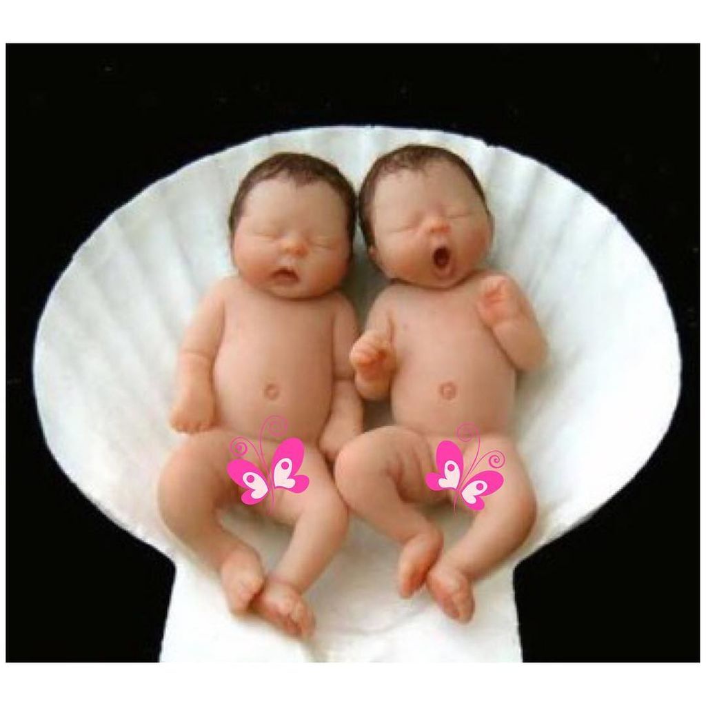 Καλλιτέχνης φτιάχνει μινιατούρες νεογέννητων μωρών και είναι εντυπωσιακές (pics) 