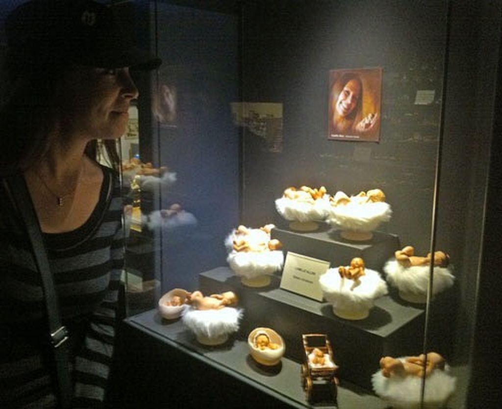 Καλλιτέχνης φτιάχνει μινιατούρες νεογέννητων μωρών και είναι εντυπωσιακές (pics) 