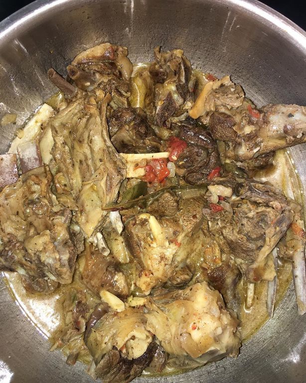 Τι να κάνεις το βραστό αρνάκι που σου περίσσεψε; Ακολούθησε τη συμβουλή της Μυρτώς Αλικάκη