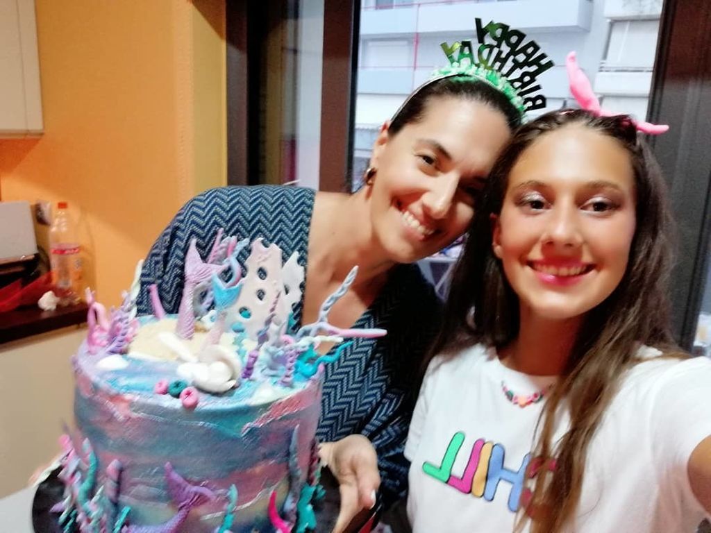 Γνωστή Ελληνίδα ηθοποιός στην Κέρκυρα με τα παιδιά της (pics)