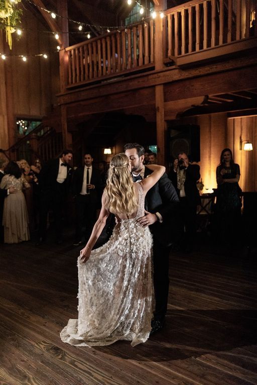 Γνωστή ηθοποιός παντρεύτηκε και αυτές είναι οι πρώτες φωτογραφίες από το γάμο της