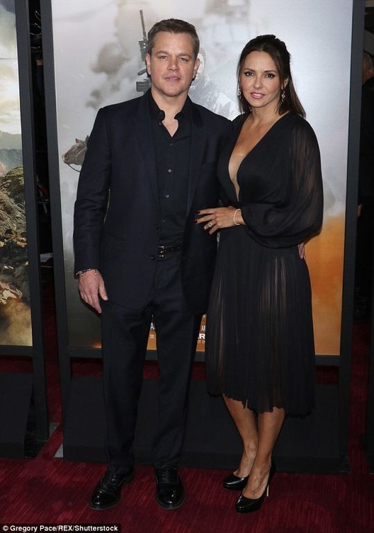 Matt Damon: Οι κόρες του μεγάλωσαν και του μοιάζουν πολύ (pics) 