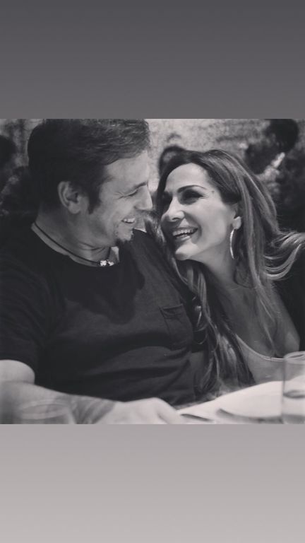 Δέσποινα Βανδή : Οι τρυφερές φώτο με το Νικολαΐδη και το σχόλιο για τη διαφορά ηλικίας τους