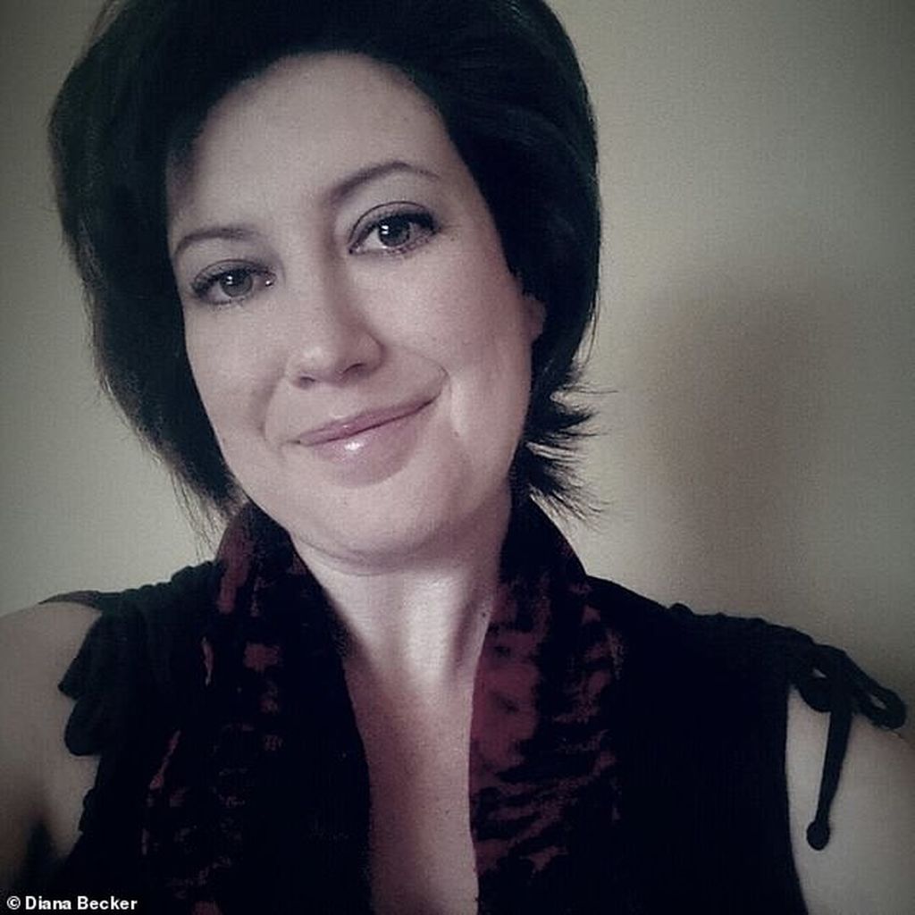 Mamma Mia! Bρήκε τον βιολογικό της πατέρα μεταξύ τριών υποψηφίων μετά από 35 χρόνια! (pics)