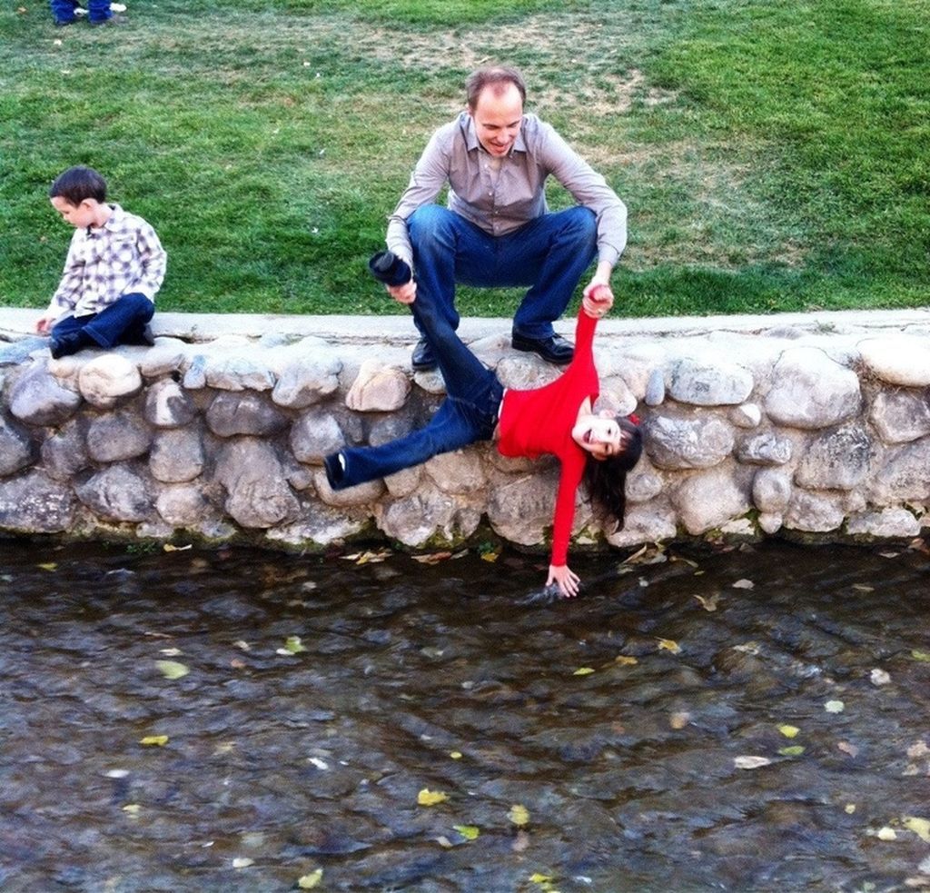 Αυτοί οι γονείς αποφάσισαν να κάνουν τη ζωή τους πιο εύκολη και τα παιδιά τους ευτυχισμένα (pics) 