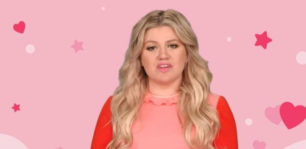 Kelly Clarkson: Όπως θα την ακούσετε και στο βίντεο να λέει, τα παιδιά της έφαγαν τα κόπρανα του σκύλου και έκαναν «πατινάζ» πάνω σε αυτά!!!!