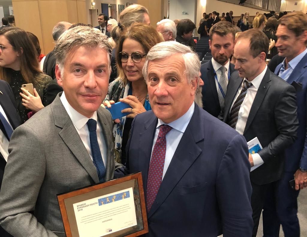 Ο Πρόεδρος και Ιδρυτής της HOPEgenesis Δρ. Στέφανος Χανδακάς με τον Πρόεδρο του Ευρωπαϊκού Κοινοβουλίου κ. Antonio Tajani