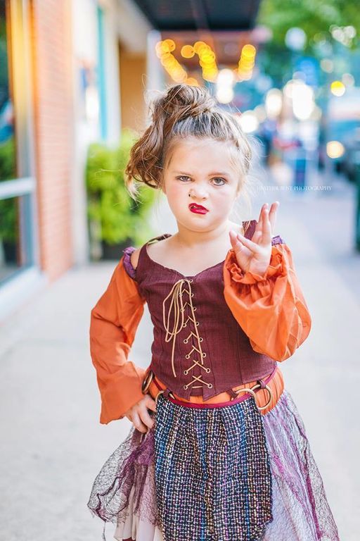 Αυτά τα κορίτσια μεταμφιέστηκαν στις πρωταγωνίστριες του Hocus Pocus και μας άφησαν άφωνους (pics)