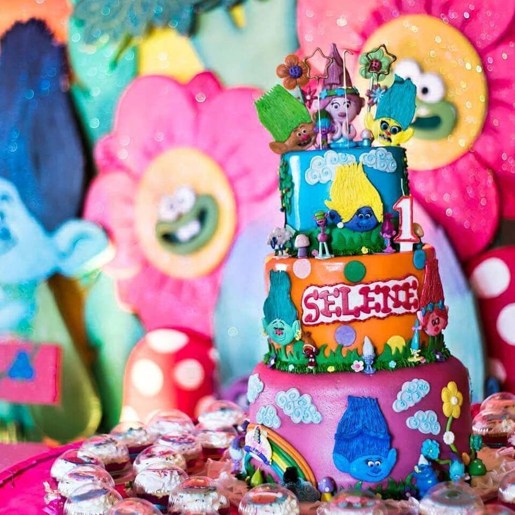 Παιδικό πάρτι με θέμα τα Trolls - «Τώρα όλοι τα μαλλιά σας αρμενίστε!» (pics)