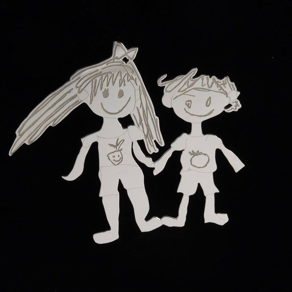 Παιδικές ζωγραφιές μετατρέπονται σε υπέροχα κοσμήματα (pics) 