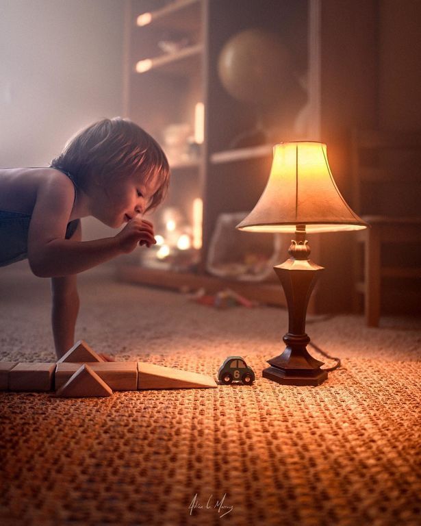 Φωτογραφίζει τα παιδιά του σε στιγμές ξεγνοιασιάς και το αποτέλεσμα είναι φανταστικό (pics) 