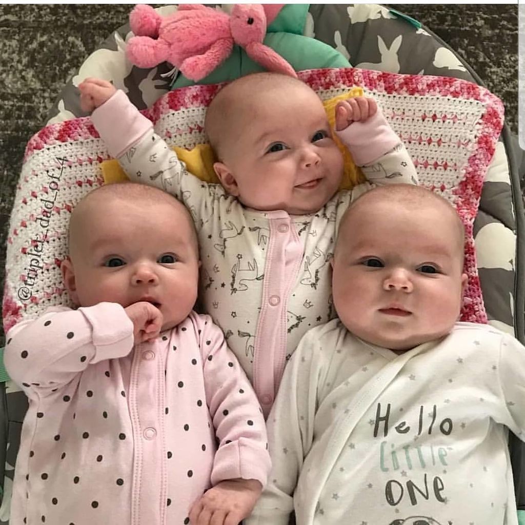 Αυτές είναι οι πιο χαριτωμένες φωτογραφίες με τρίδυμα που έχετε δει (pics) 