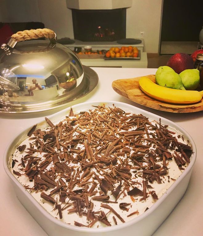 Γωγώ Μαστροκώστα: Αυτά είναι τα φαγητά που μαγειρεύει για την οικογένειά της  (pics) 